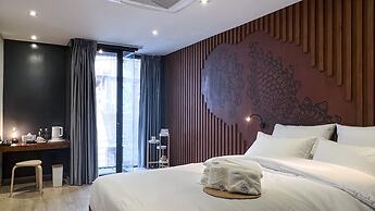 The Nhorm Hotel Ratchada