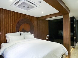 The Nhorm Hotel Ratchada