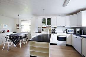 Liljulon - Views - Location