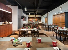 Hotel Neo Gading Solo