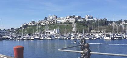 Lovely Villa 3 Kings 1double Sofa bed