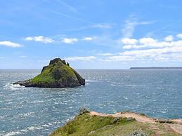 Lovely Villa 3 Kings 1double Sofa bed