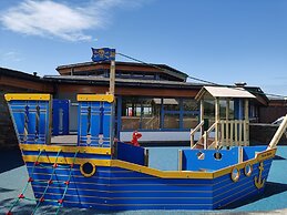 Sea and Mountain View Sunbeach Holiday Snowdonia