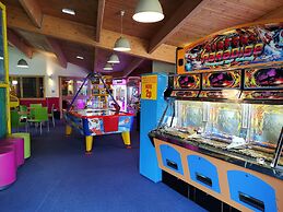 Sea and Mountain View Sunbeach Holiday Snowdonia