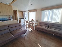 Sea and Mountain View Sunbeach Holiday Snowdonia