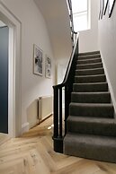 Luxe Experience - Premium Central House