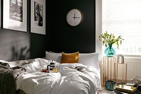 Luxe Experience - Premium Central House