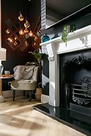 Luxe Experience - Premium Central House