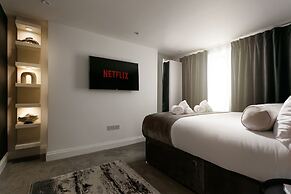 Luxe Experience - Premium Central House