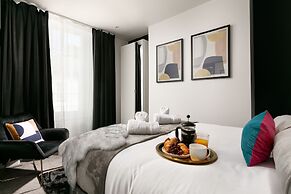 Luxe Experience - Premium Central House