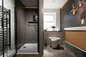 Luxe Experience - Premium Central House