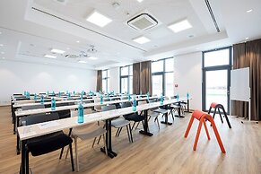 LOGINN Hotel Berlin Airport