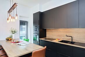 Hedera Estate, Hedera A15