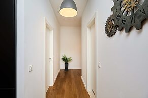 Hedera Estate, Hedera A15