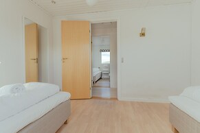 Large Penthouse Apt - Downtown - Marina