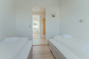 Large Penthouse Apt - Downtown - Marina