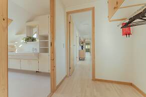 Large Penthouse Apt - Downtown - Marina