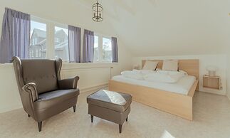 Large Penthouse Apt - Downtown - Marina