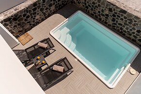 SantoRossa Luxury Villas