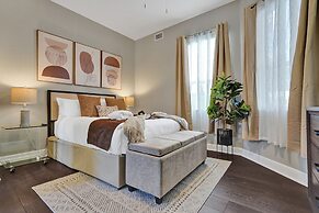 Lavish 8 Br Estate with Pool & Courts