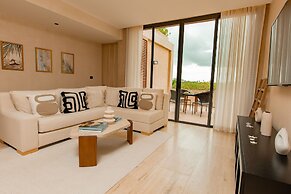 Lumina at The Village Luxury Residences in Corasol