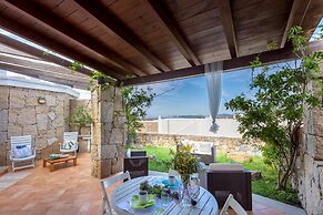 Villino Coralla 2 Bedrooms Apartment in Alghero