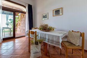 Villino Coralla 2 Bedrooms Apartment in Alghero