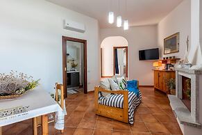 Villino Coralla 2 Bedrooms Apartment in Alghero