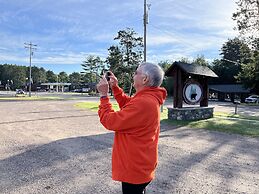 Boulder Bear Motor Lodge