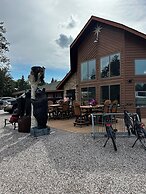 Boulder Bear Motor Lodge