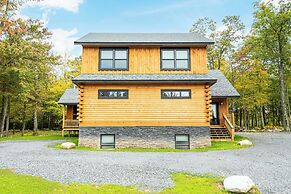 Hilltop Hideaway by Taylor Made Deep Creek