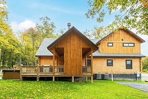 Hilltop Hideaway by Taylor Made Deep Creek