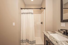 Hilltop Hideaway by Taylor Made Deep Creek