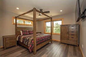 Hilltop Hideaway by Taylor Made Deep Creek