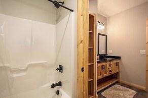 Hilltop Hideaway by Taylor Made Deep Creek