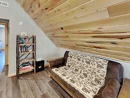 Hilltop Hideaway by Taylor Made Deep Creek