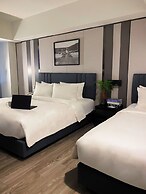 12 The Residence Hotel