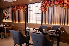 12 The Residence Hotel