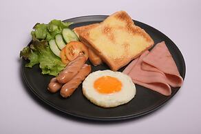 12 The Residence Hotel