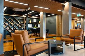 12 The Residence Hotel