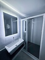 12 The Residence Hotel