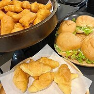 12 The Residence Hotel