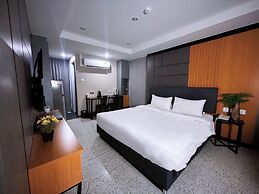12 The Residence Hotel
