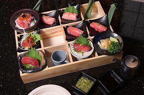 12 The Residence Hotel