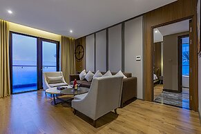 Peninsula Hotel Danang