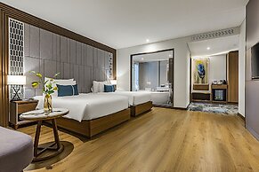 Peninsula Hotel Danang