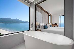 Peninsula Hotel Danang