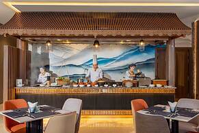 Peninsula Hotel Danang