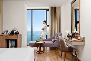 Peninsula Hotel Danang