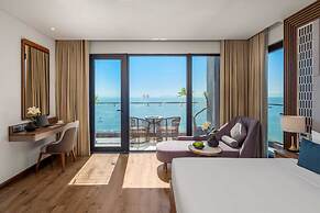 Peninsula Hotel Danang